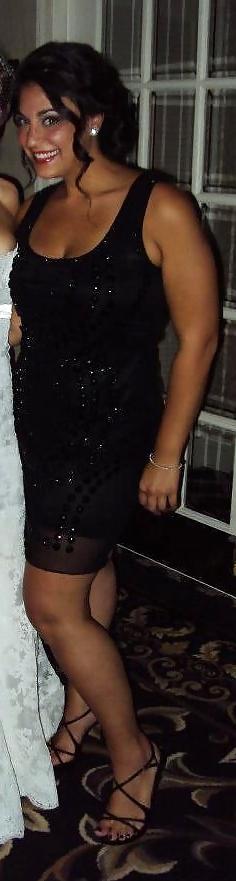 25P Day! Thick brunette with ass and beautiful eyes!
