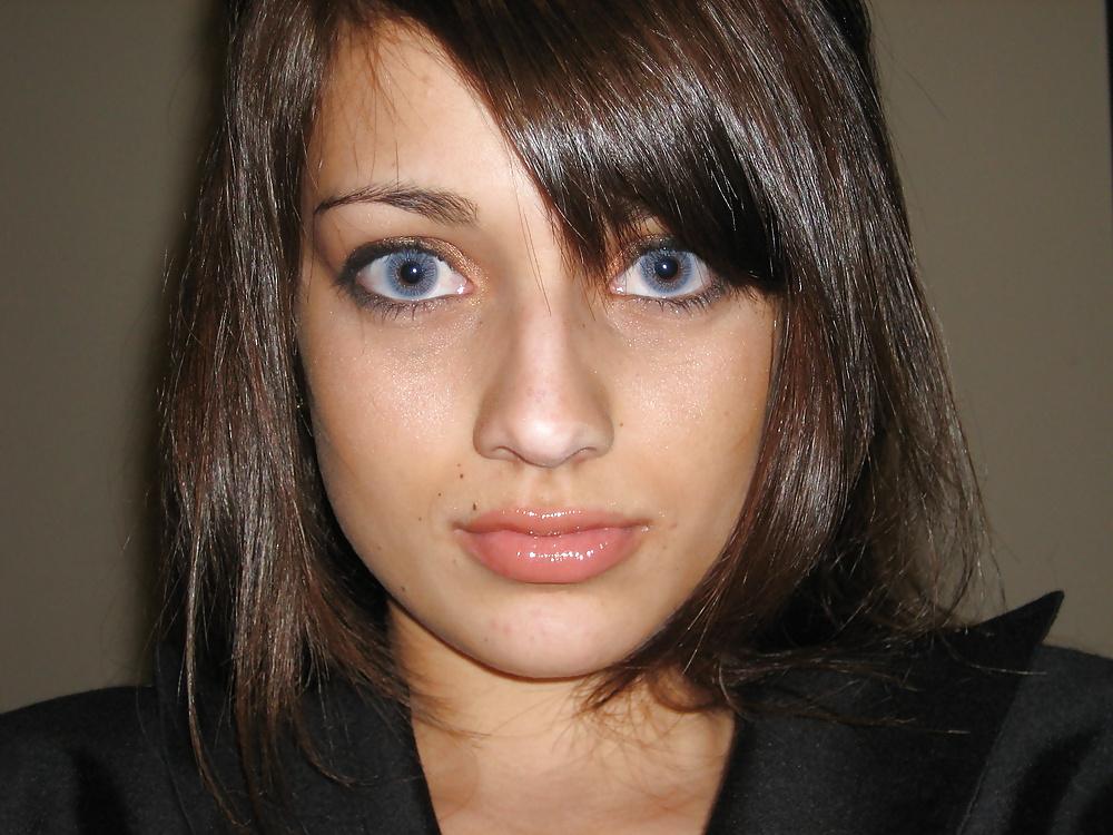 25P Please Cum on her Face