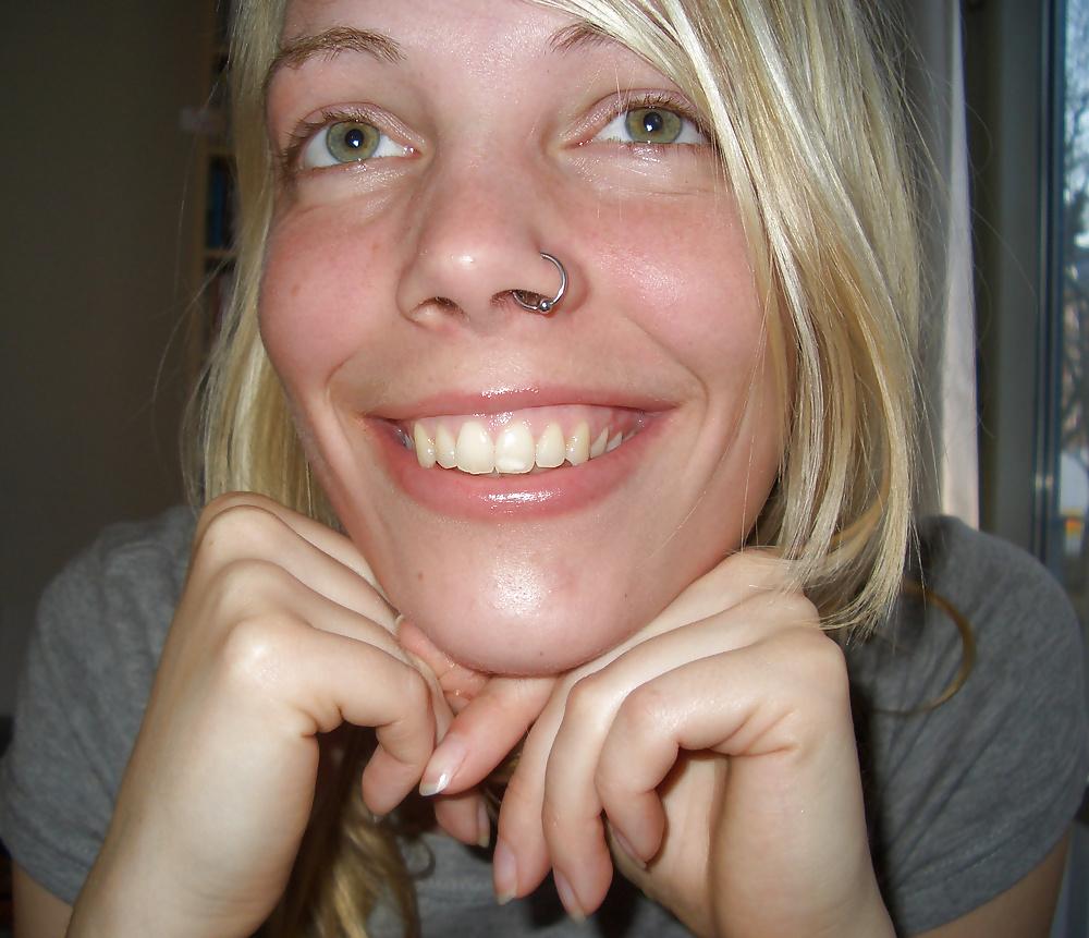 25P Please Cum on her Face