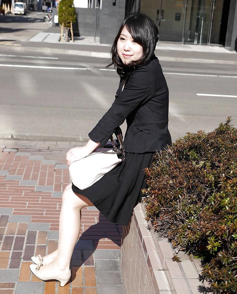 25P Japanese secretary fucked in hotel