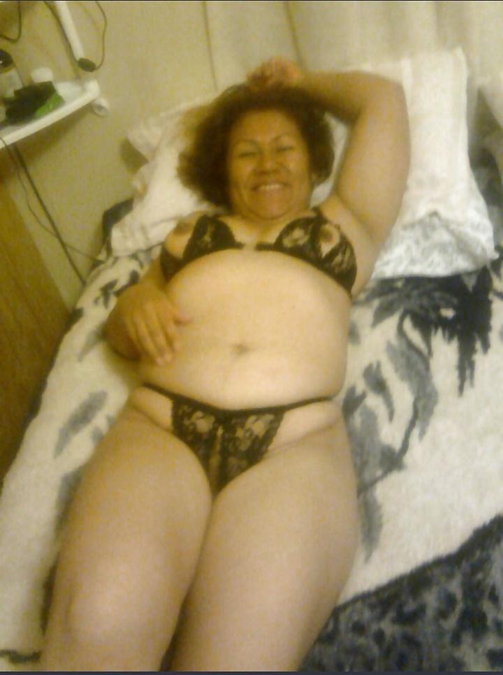 16P Mexican milf's