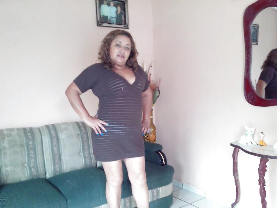 16P Mexican milf's