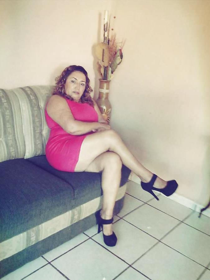 16P Mexican milf's