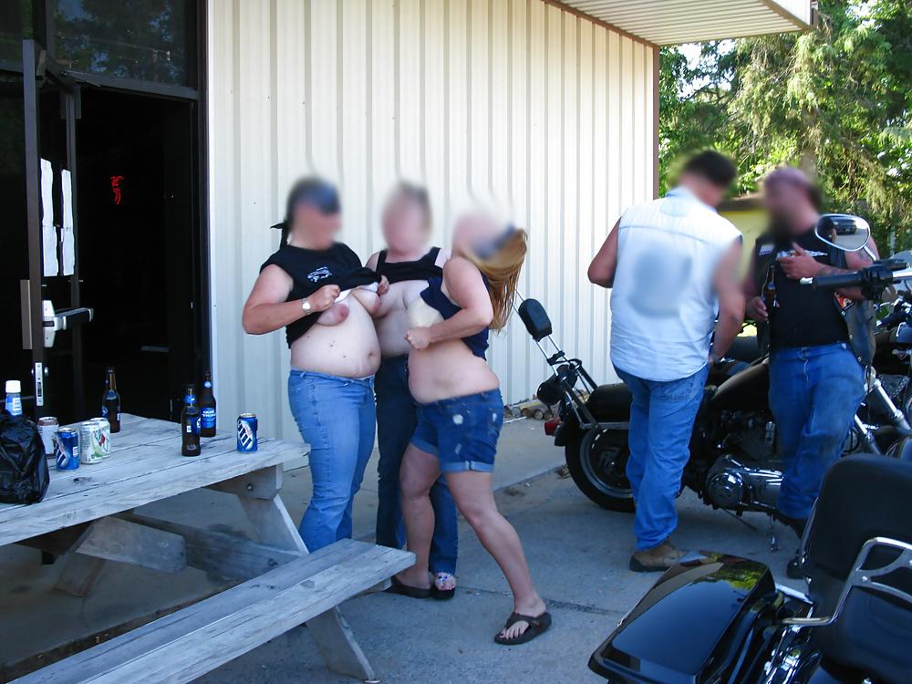 6P Jagierbombs  night for the biker wives 