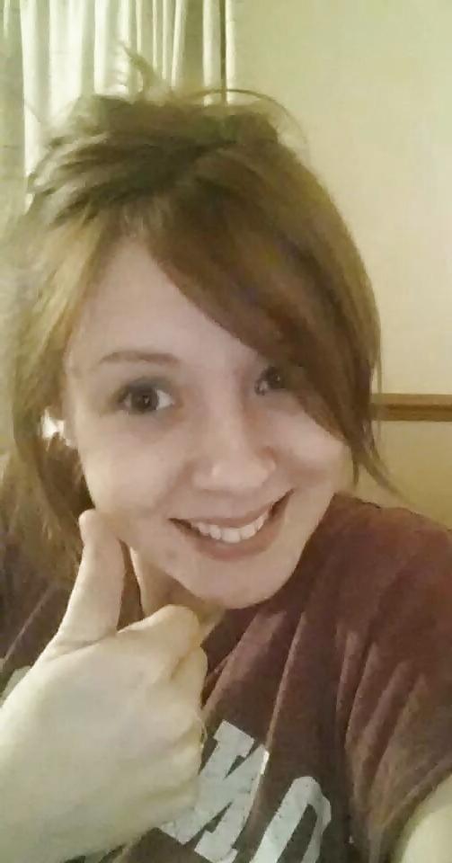 10P Beautiful girl wants cum on her face.