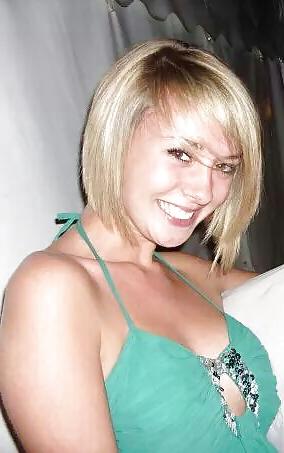 10P Beautiful girl wants cum on her face.