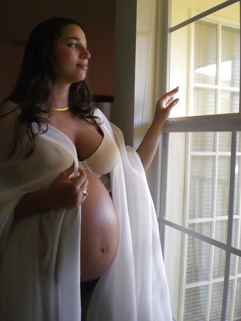 25P Pregnant 19 