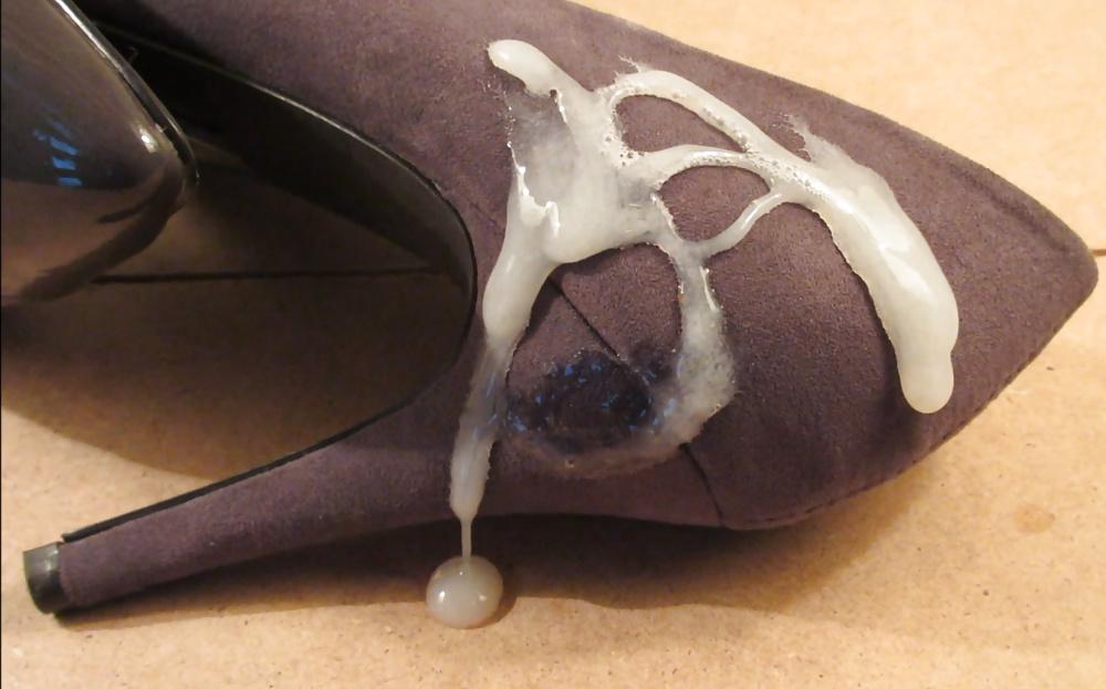 5P Cum on shoes