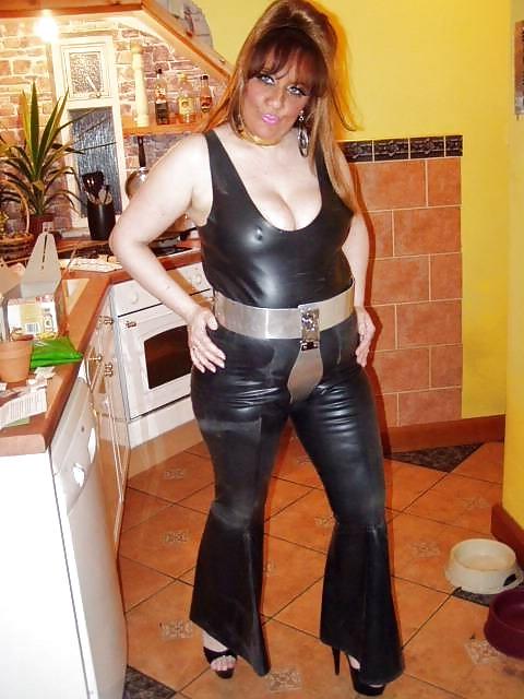 19P PRIVATE NEW FOTOS FROM OUR SEX MAGAZINS NR7