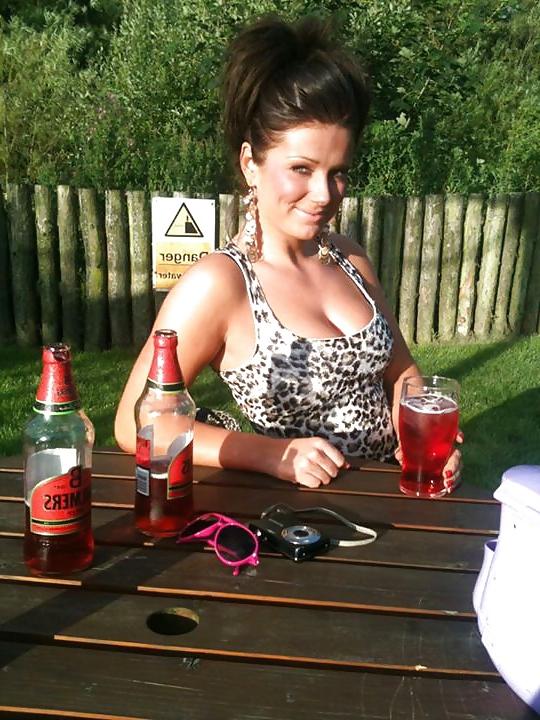 22P Pretty blonde chav Jody