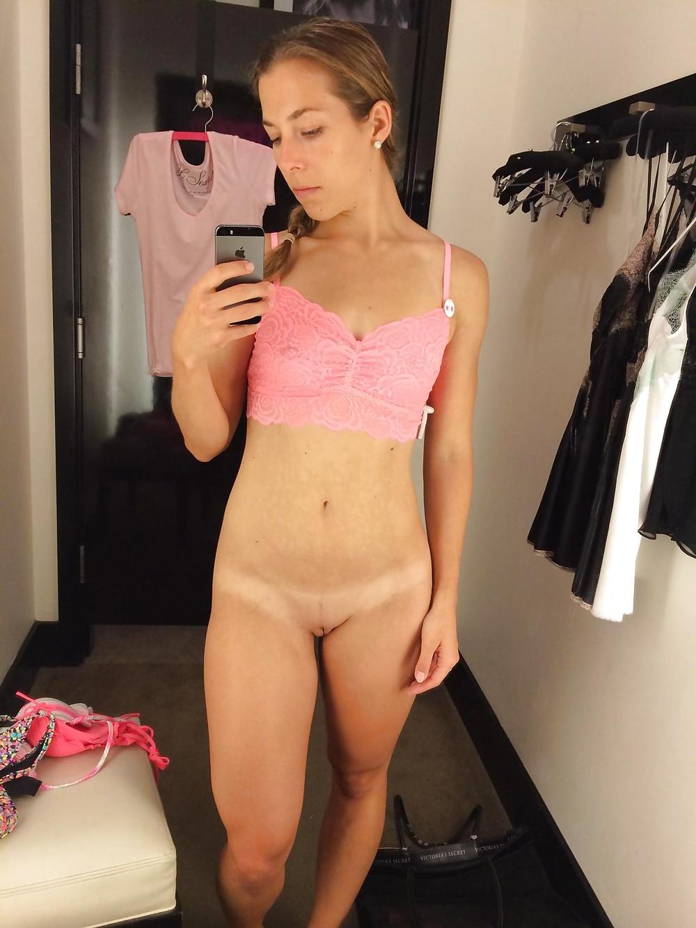 25P Dressing Room Hot Girls 5