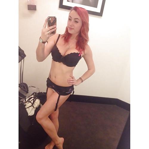 25P Dressing Room Hot Girls 5