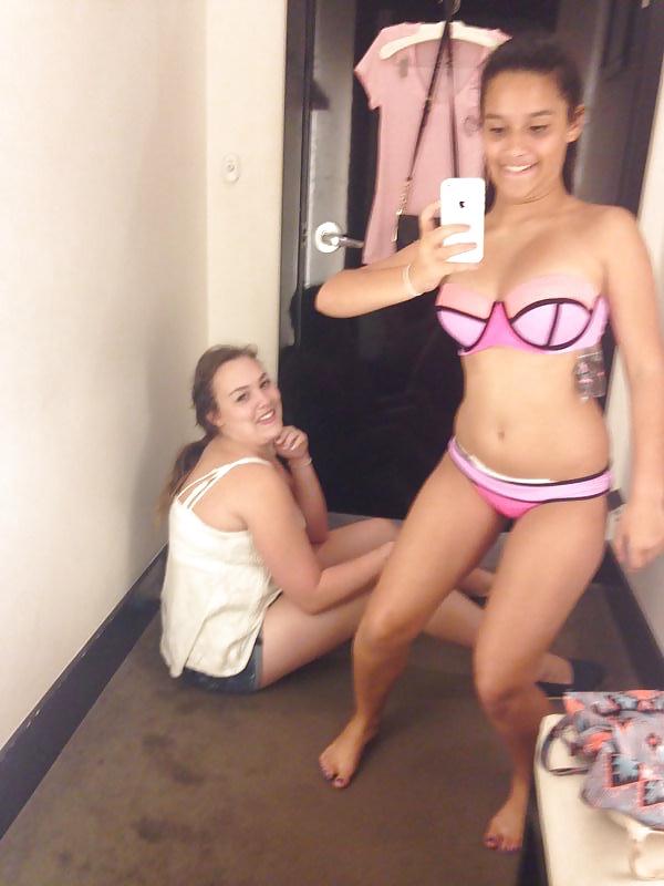 25P Dressing Room Hot Girls 5