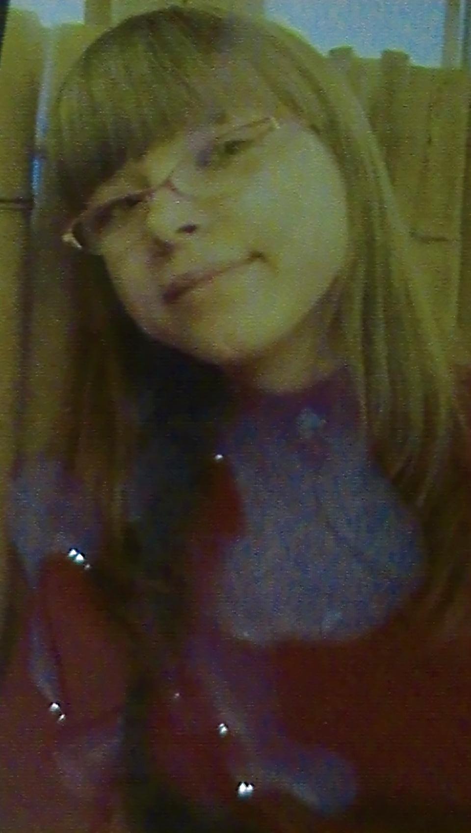 25P Cum on glasses girls