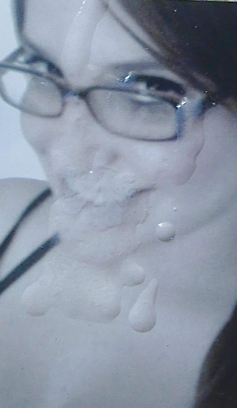 25P Cum on glasses girls