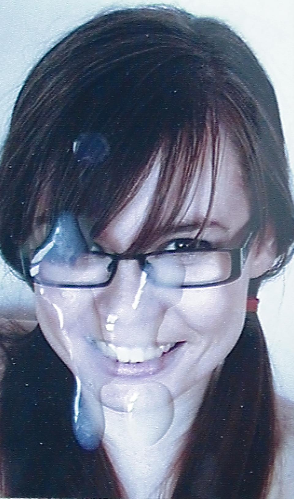 25P Cum on glasses girls