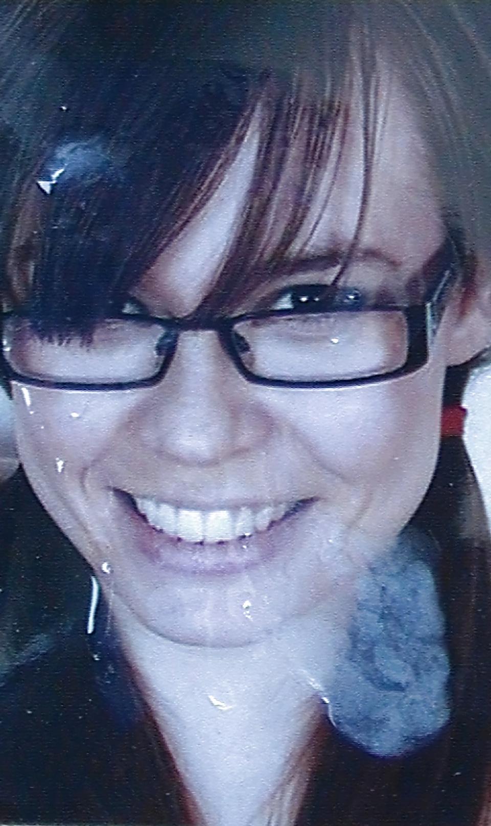 25P Cum on glasses girls
