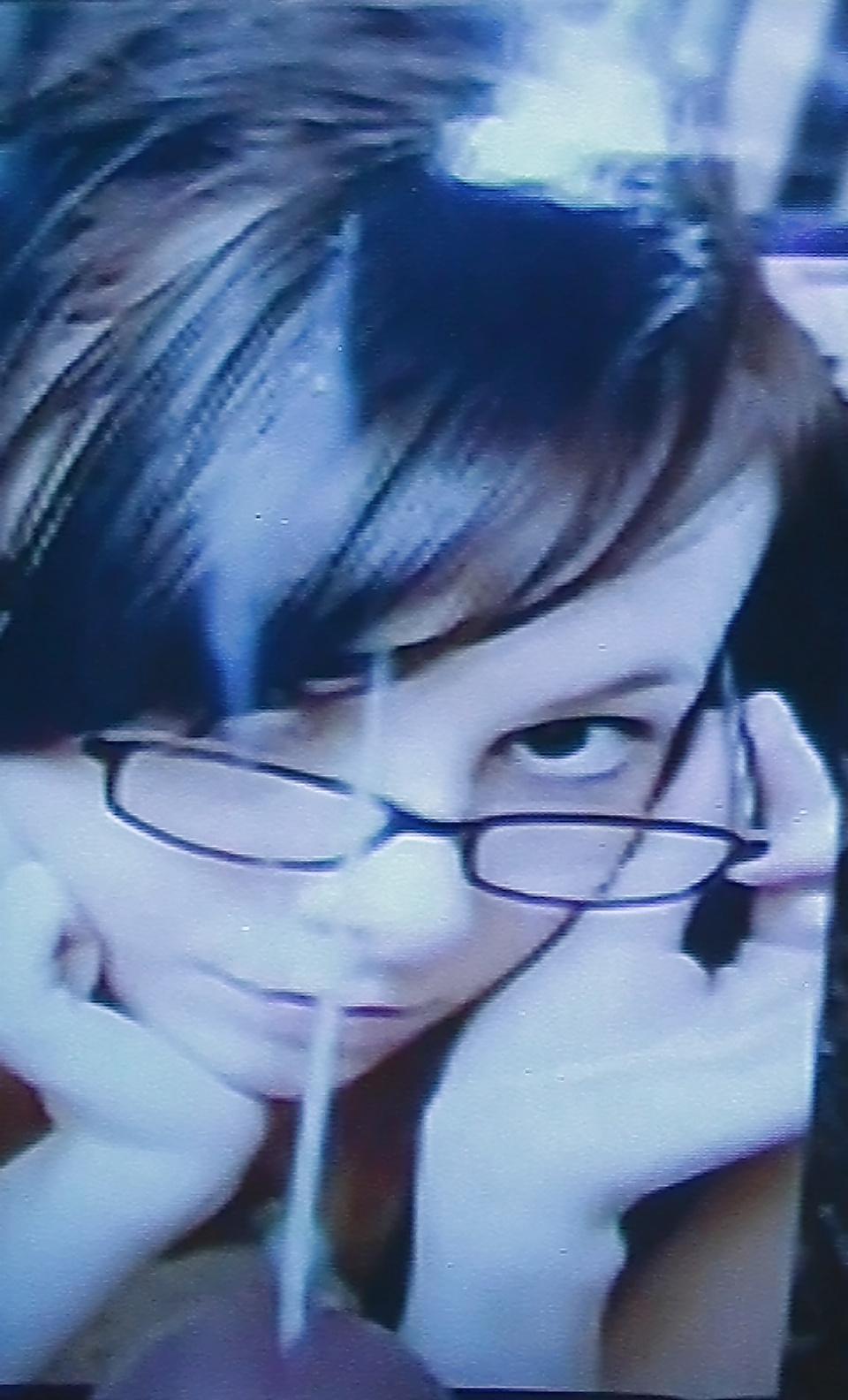 25P Cum on glasses girls 2