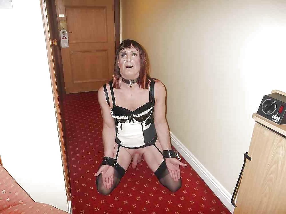 10P SUBS. SLAVES. DOMS. ROOM NO 12.