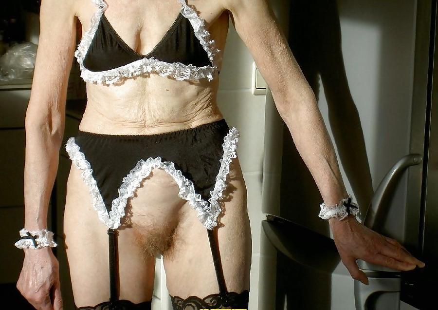 15P Sexy older granny skinny small tits hairy cunt