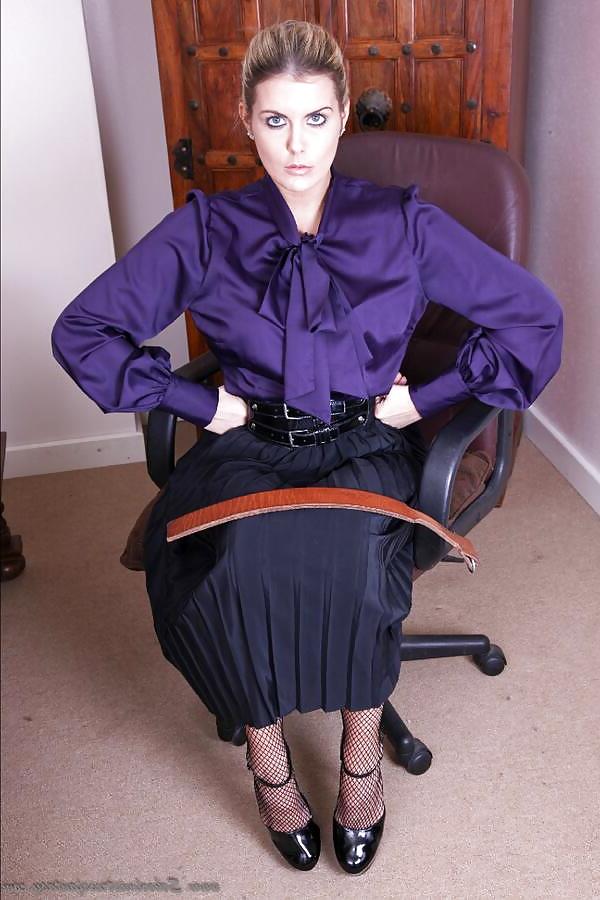 20P Angry  Teachers spanks hard