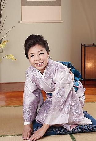 22P Japanese dressed undressed 1