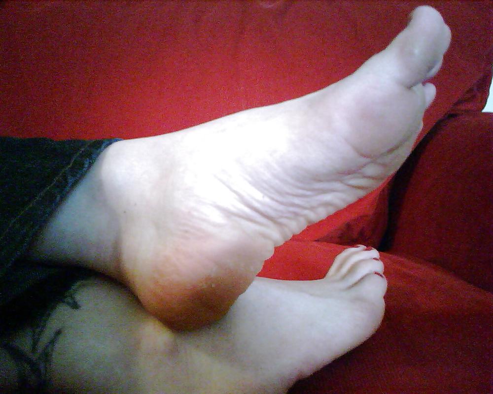 5P Real Feet Bar Girl