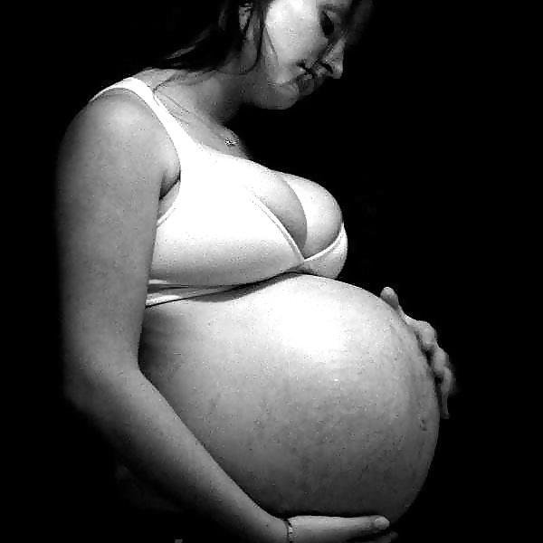 10P Pregnant & Sexy #24