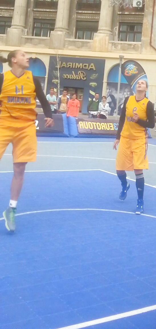 25P Spy sexy teens basketball romanian