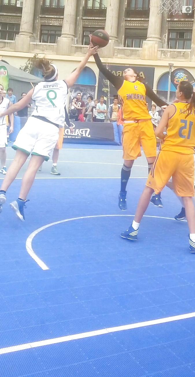 25P Spy sexy teens basketball romanian