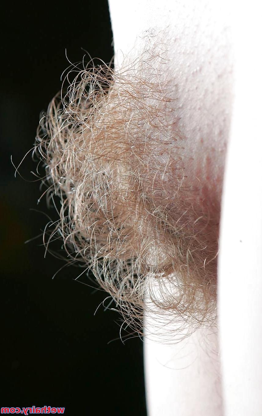 24P SMELL MY HAIRY CUNT