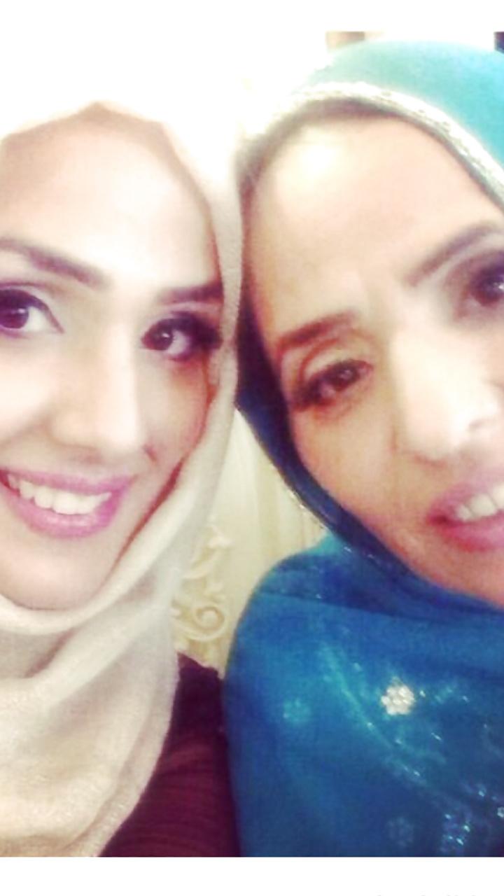 8P Hijab cum on her face please