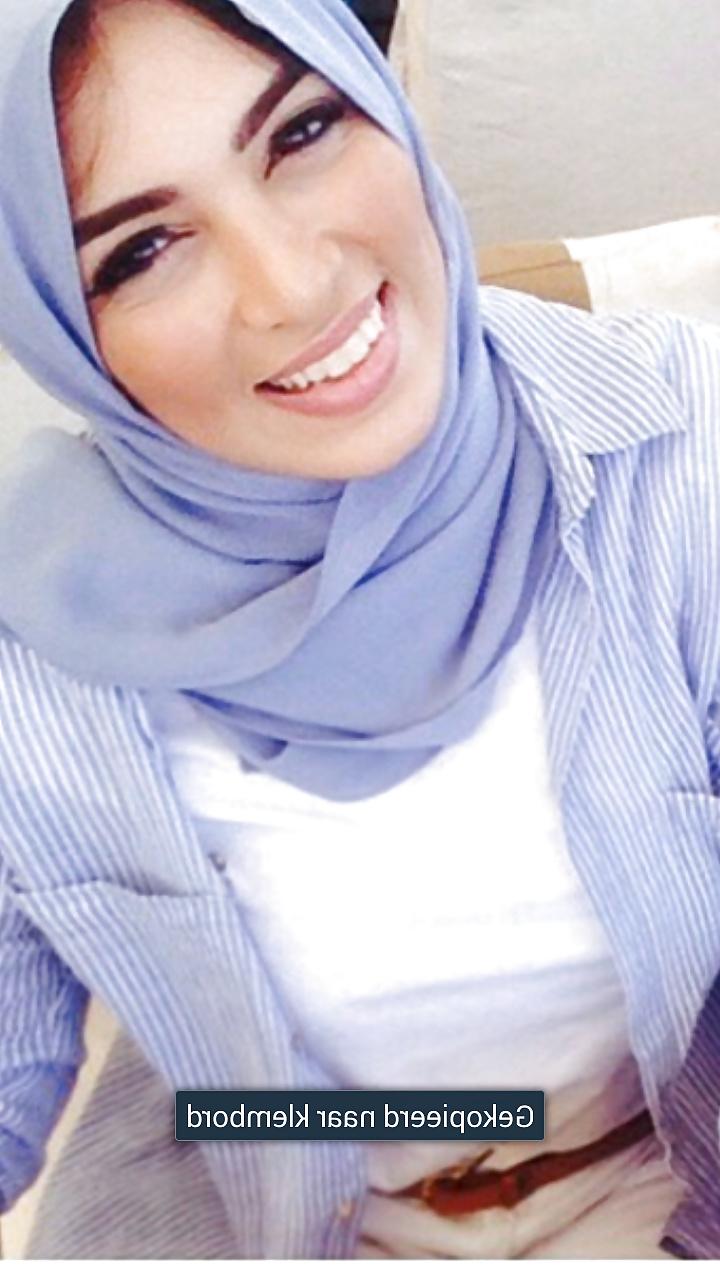 8P Hijab cum on her face please