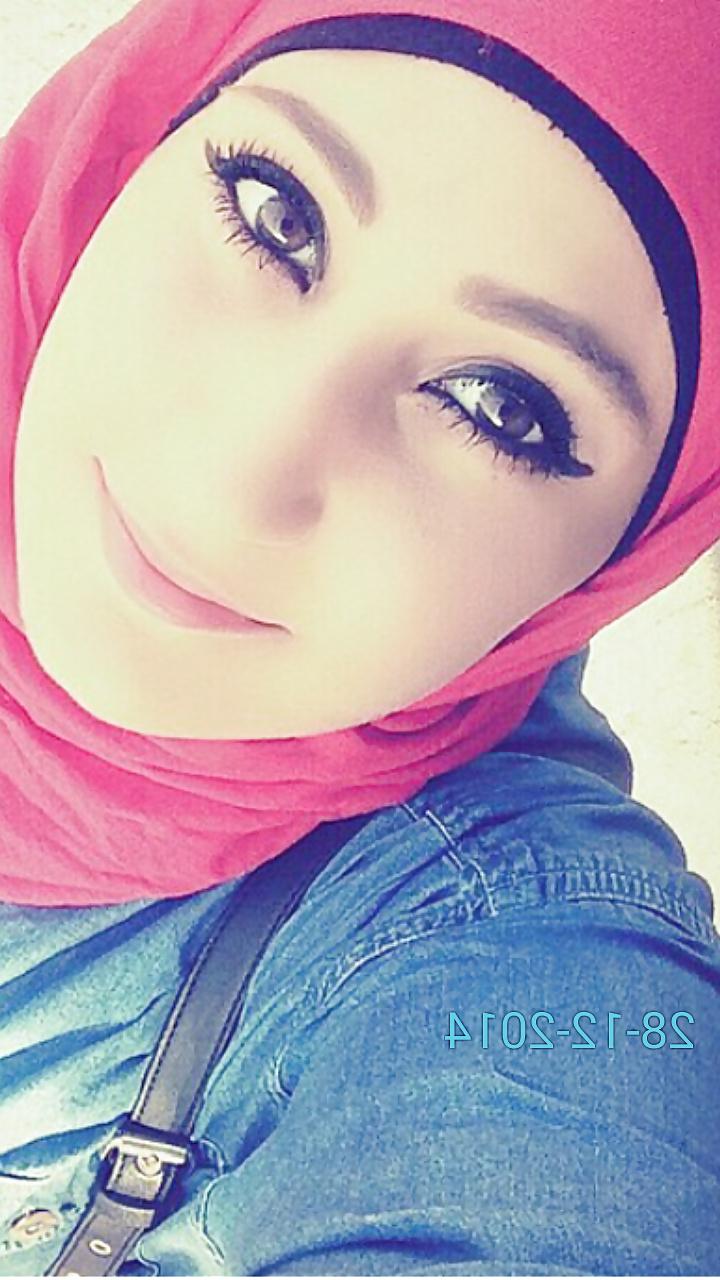 8P Hijab cum on her face please