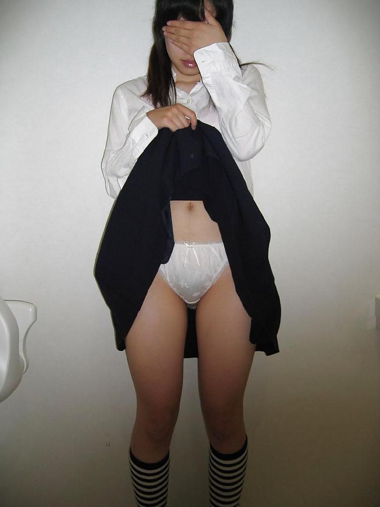 25P Japanese teen2