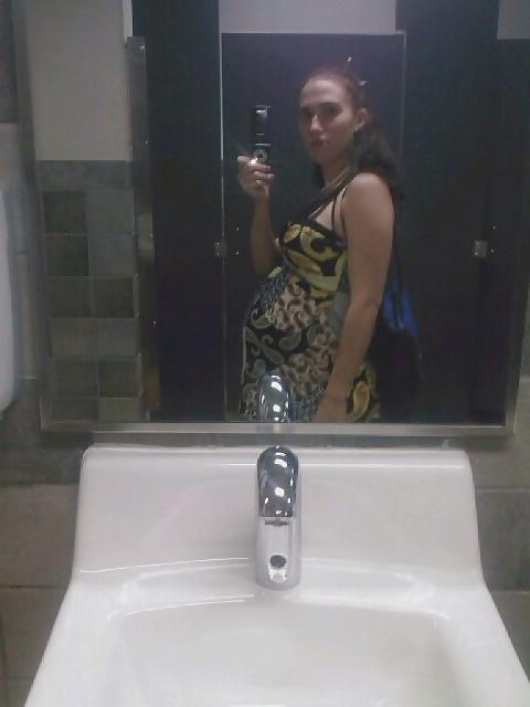 9P 23 yr old Pregnant Slut