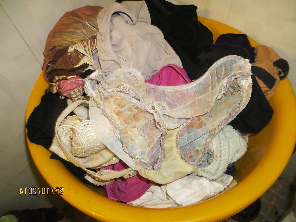17P Cum on many my sexy neighbour girl's dirty panties 27102014