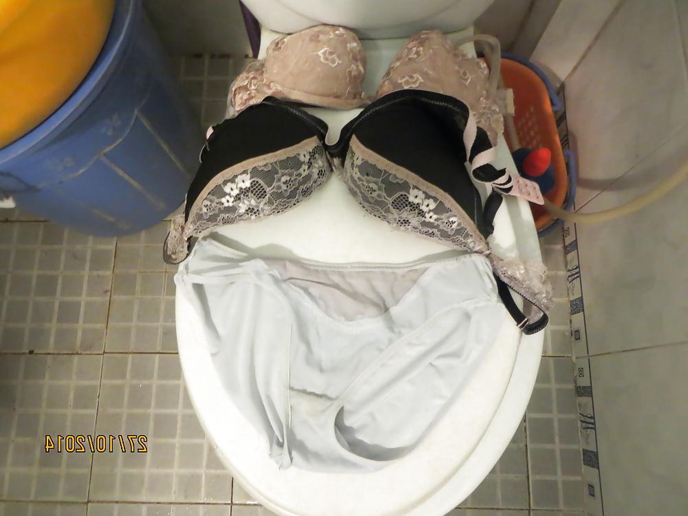 17P Cum on many my sexy neighbour girl's dirty panties 27102014