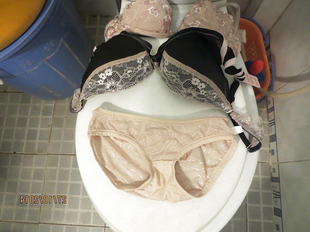 17P Cum on many my sexy neighbour girl's dirty panties 27102014
