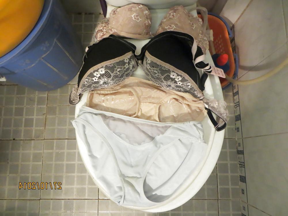 17P Cum on many my sexy neighbour girl's dirty panties 27102014