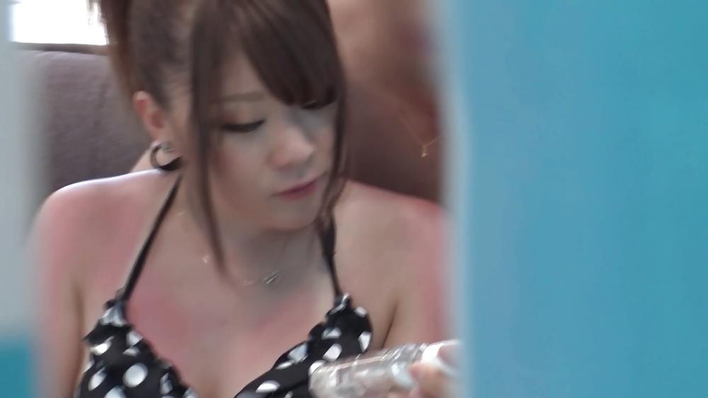 25P Two Japanese girls picked up on a beach and fucked.