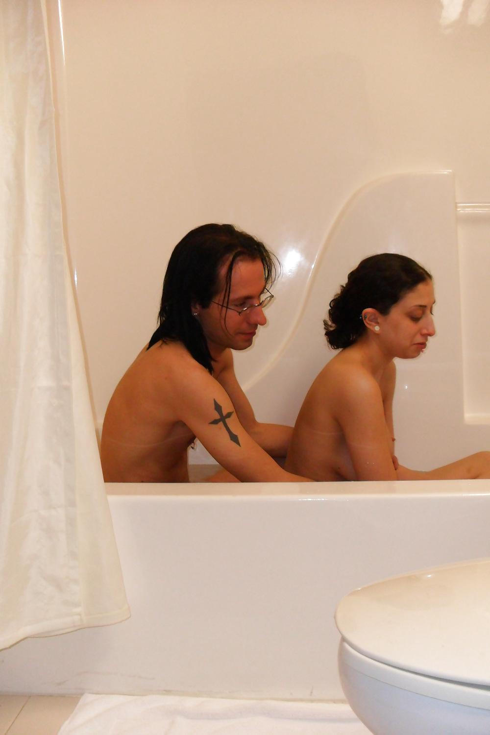 25P Wendy Bath Tub