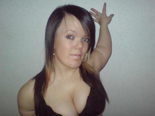 5P Chav midget Kayleigh 