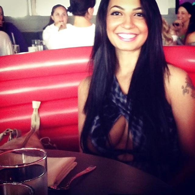 20P Arab beauty 42 - Cum on her