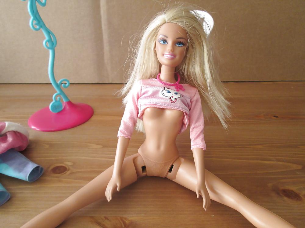 25P Barbie kitty sweater cumshot