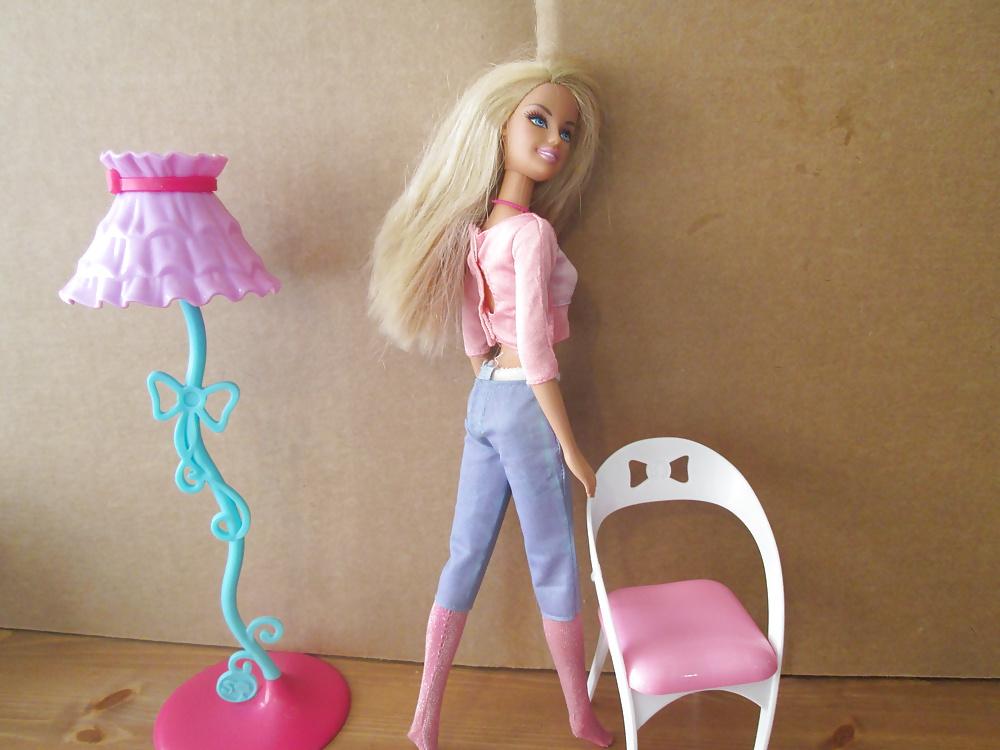 25P Barbie kitty sweater cumshot
