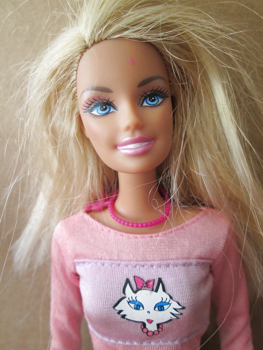 25P Barbie kitty sweater cumshot