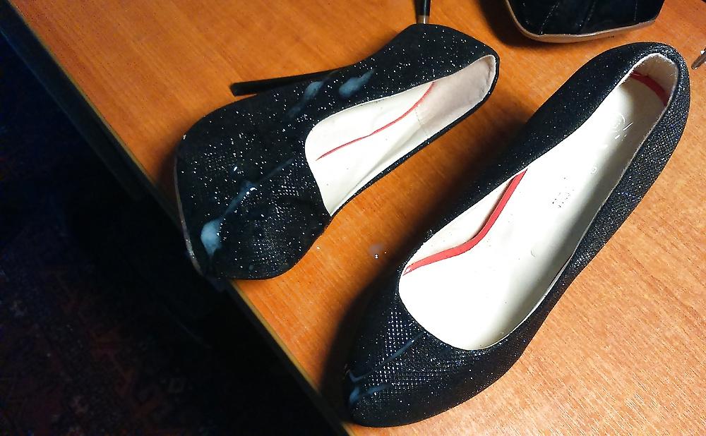 8P Cum on GF heels