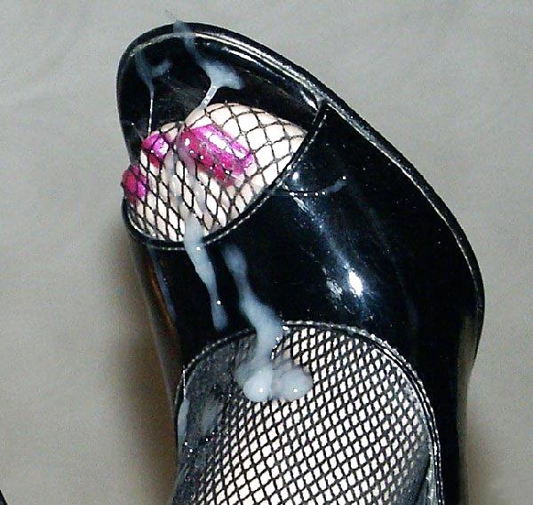 20P Cum on clothes,feet and heels