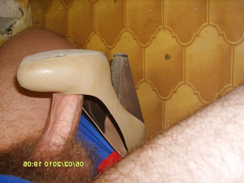7P Sperma auf den Fersen der Kollegen